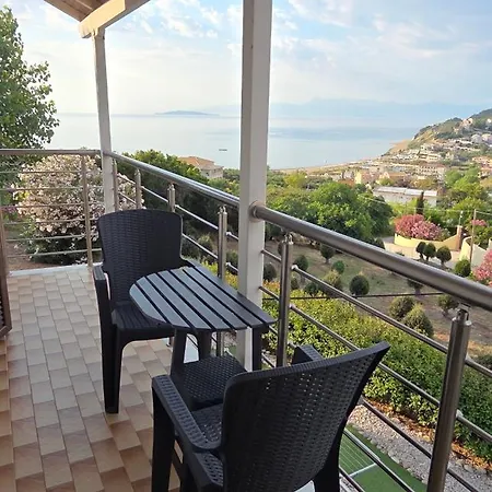 Apartman Panorama 1&2 *